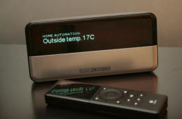 Slim Devices audio player displaying outside temperature